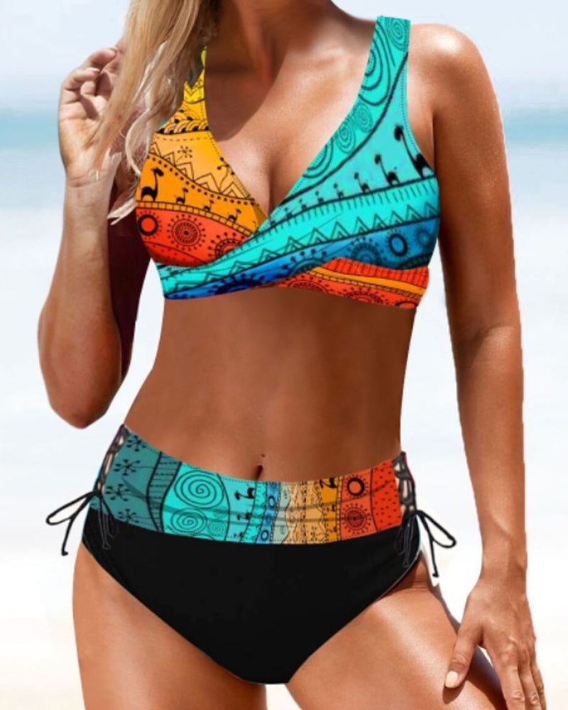 Eva - Glad och färgglad bikini