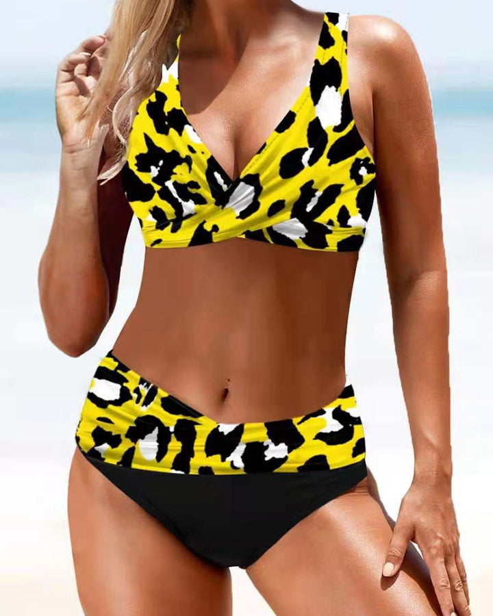 Eva - Glad och färgglad bikini