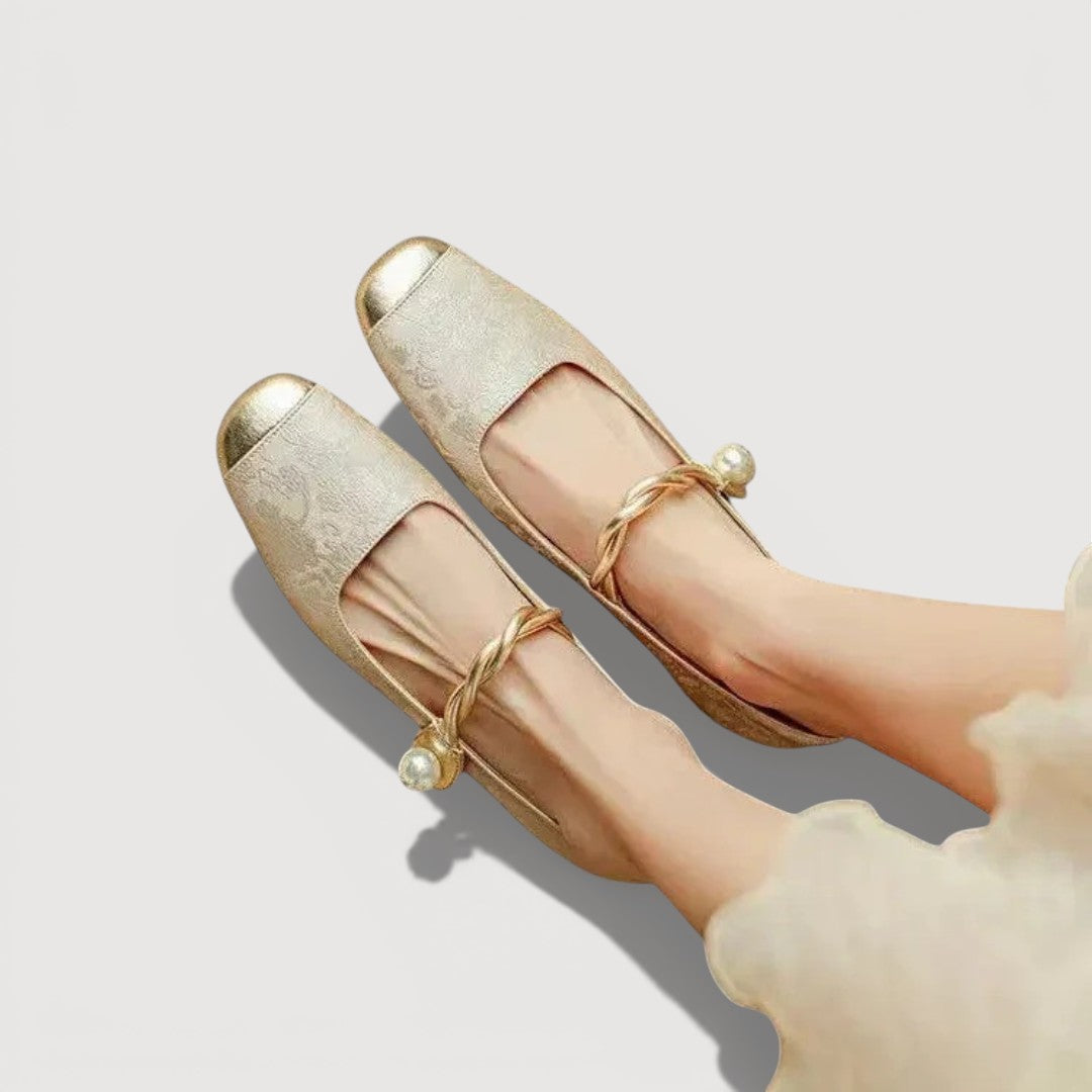 KRYSTAL – Vintage lågklackade skor