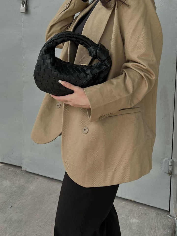 Ringblomsgul flätad mini-handväska