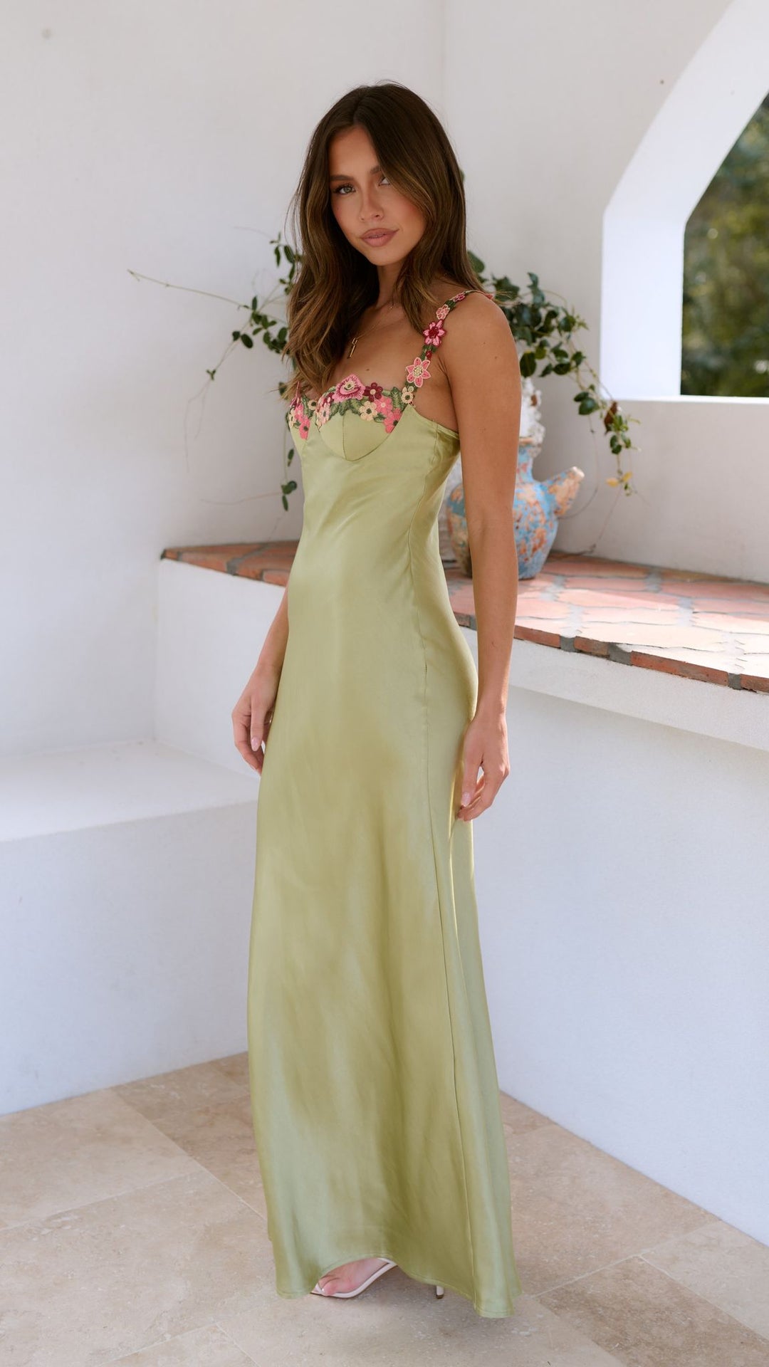 Chelsey - elegant maxiklänning