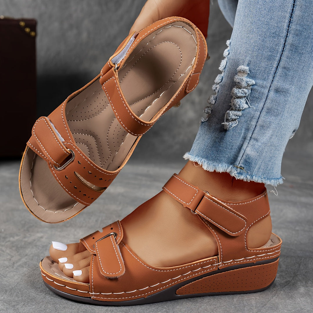 Maggie | Trendiga ortopediska sandaler