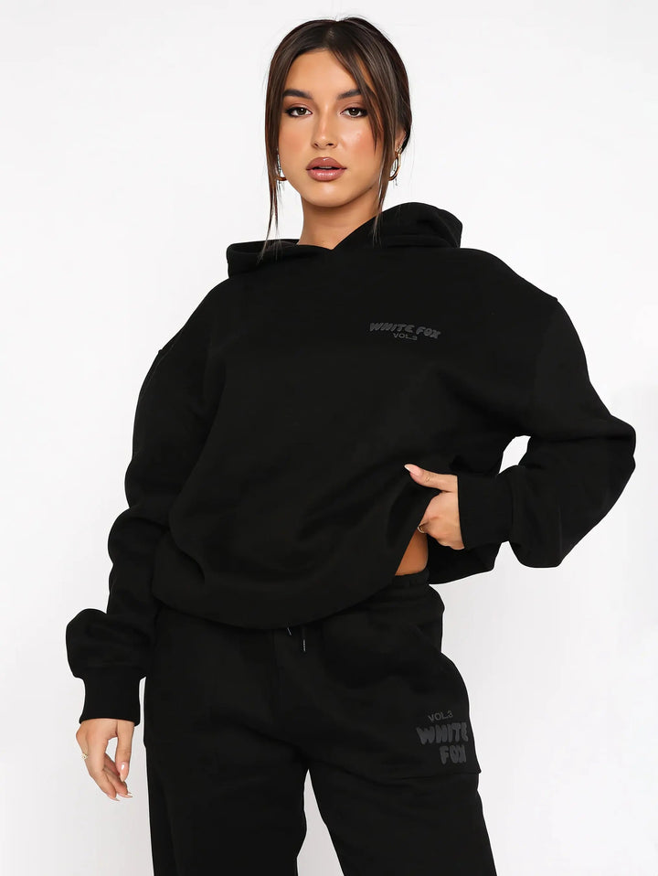 Mjukt set med hoodie och jogger i avslappnad passform för vardagskomfort