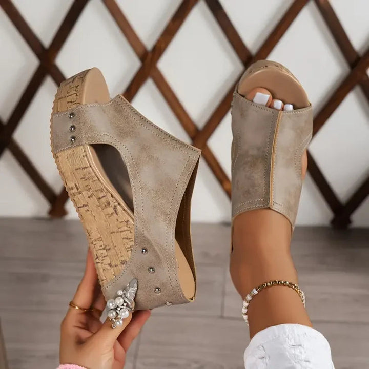 Melissa | Sandaler med hålfotsstöd och kilklack