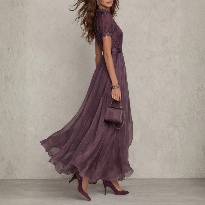 Celeste | Elegant spetskantad chiffon maxiklänning