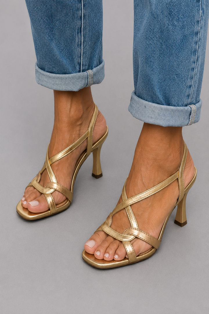 Elsa | Eleganta guldfärgade sandaletter