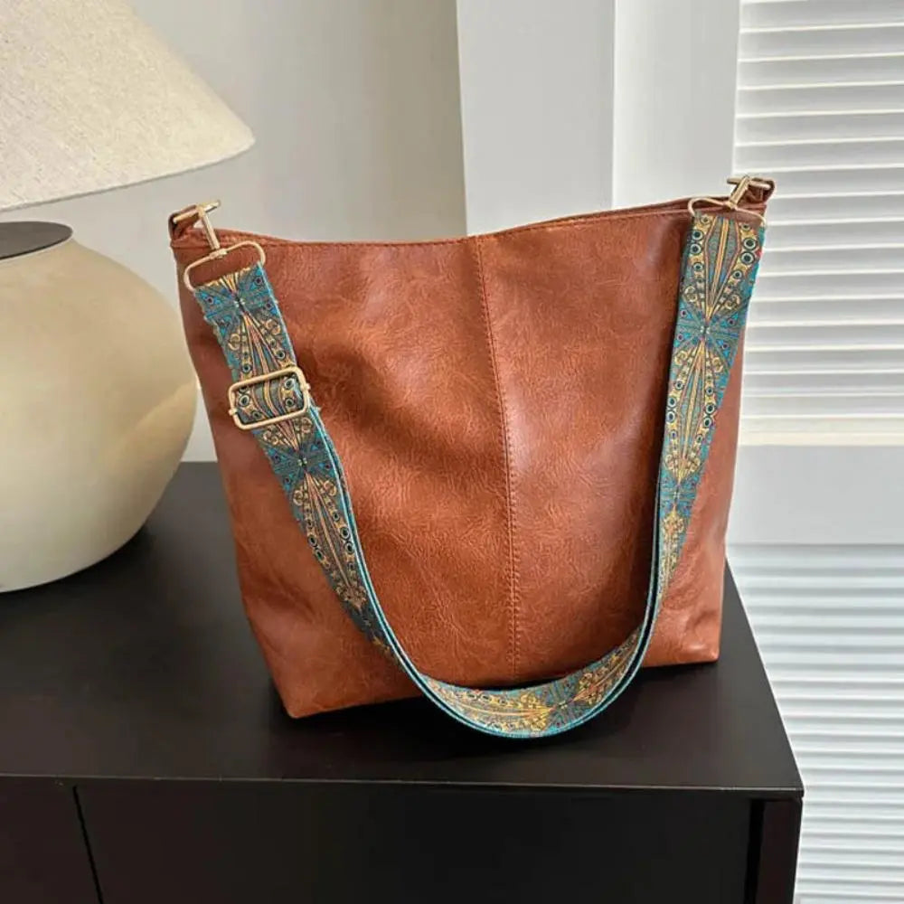 Greta – Vintage läder axelväska