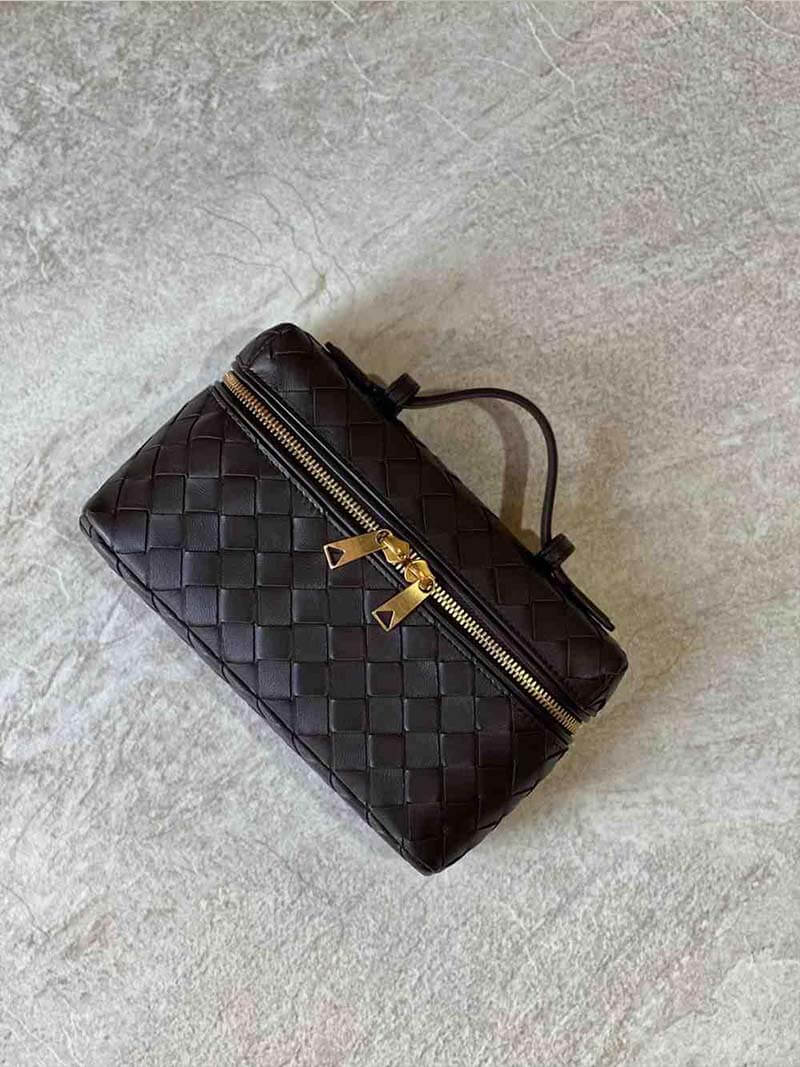 Celeste slimmig mini boxväska