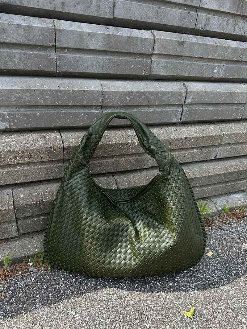 Amelia - Vävd axelväska