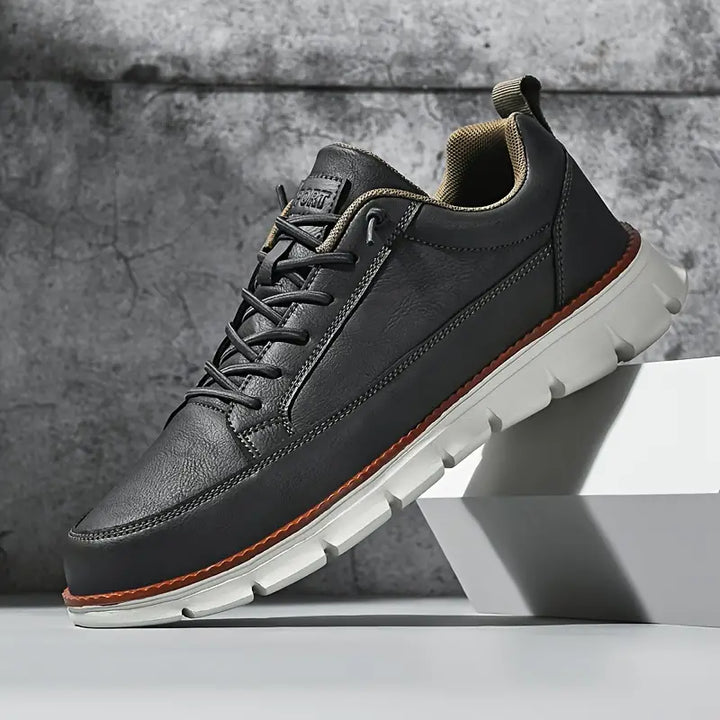 Gabriel | Sneakers i läder med stöd