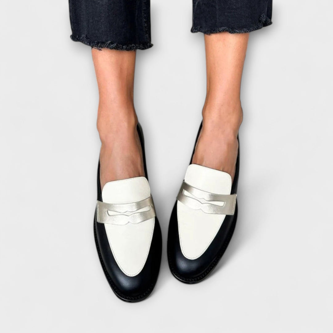 Iris - Eleganta svarta loafers