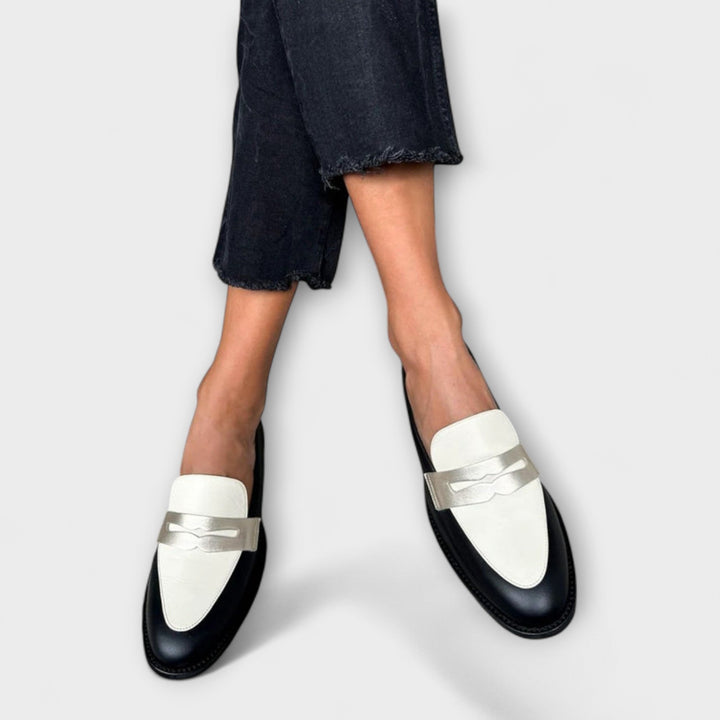 Iris - Eleganta svarta loafers