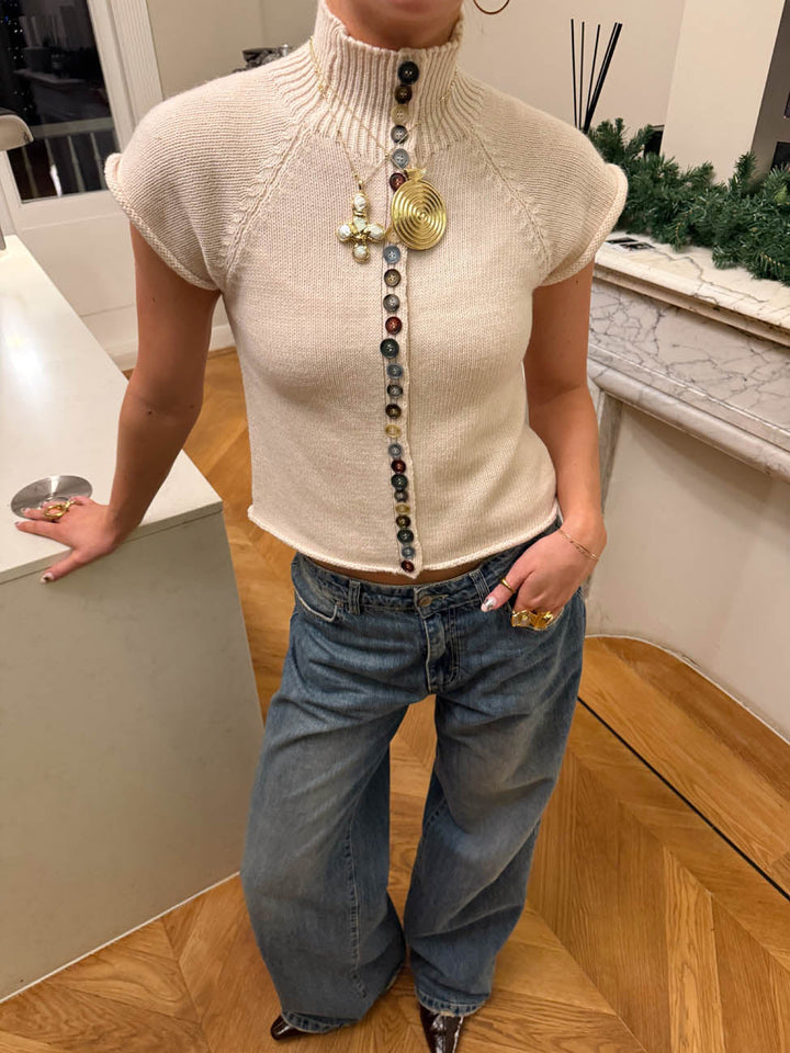Scandivv kortärmad stickad tröja med knappar – beige/benvit